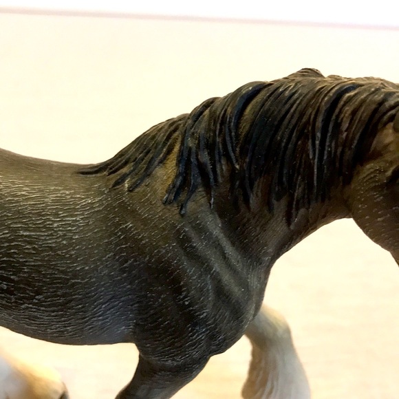 Horse 2004 retired Schleich gray Clydesdale stallion 4” collection - Picture 5 of 8